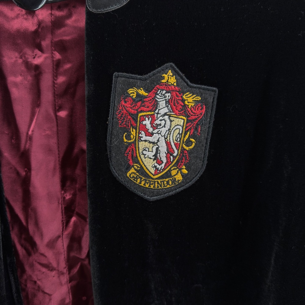 ๐ Harry Potter Unisex Gryffindor Heavyweight Blk Velvet Robe Cosplay Halloween - Picture 8 of 16